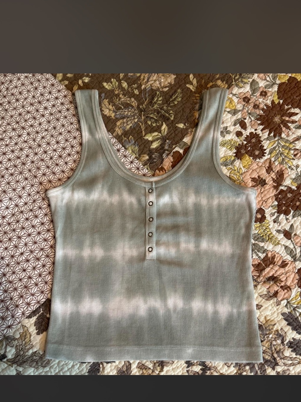 Abercrombie & Fitch Sleeveless Ribbed Henley Tank Top in Light Sage